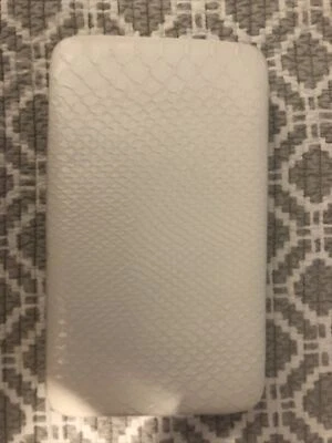 "Limited Edition" White Faux Crocodile Hinged Clutch Bag - Image 1 of 4