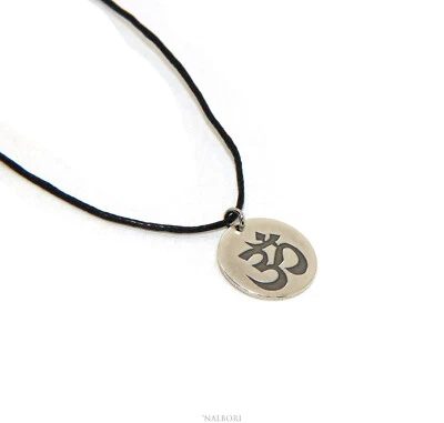 medaglia argento 925 OM AUM induista mantra massiccio antico medaglietta yoga - Immagine 1 di 4