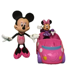 Bambole Disney Minnie Mouse con auto rosa regalo da collezione  - Foto 1 di 10