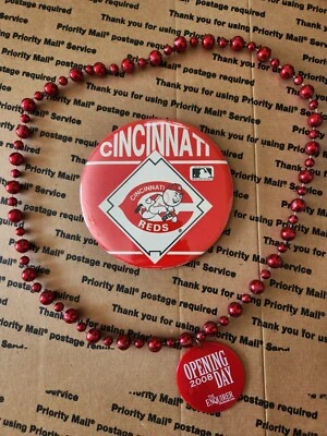 Cincinnati Reds Opening Day 2008 Beaded Necklace & Oversize Button! Preowned - Image 1 of 4