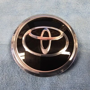 ONE SINGLE 2022-2025 Toyota Tundra 3 5/16" Wheel Rim Center Cap 42603-0C121 - Picture 1 of 3