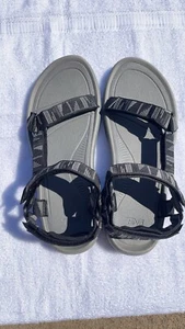 Teva Men’s Hurricane Sandals Black Outdoor Hiking Water Sports Size 9 - Picture 1 of 2
