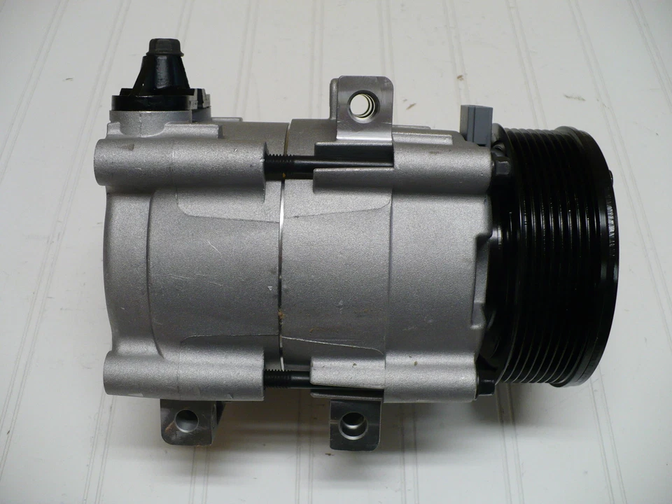 New A/C Compressor Fits 1997-2001 Ford E150 / E250 Econoline (4.6L/5.4L/6.8L) - Image 1 of 1