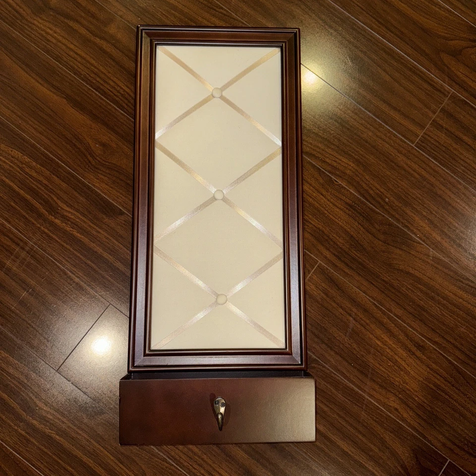 Clasificador de correo de madera de cerezo para montaje en pared carrito de billetes gancho para llaves tablón de anuncios Foto 1 de 1