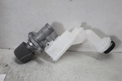 Cilindro maestro Nissan Sentra 2009-2012 46010-Zj91A Foto 1 de 4