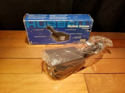 Hubbell ZS1 Zip Line Series Motion Sensor 500W, 120VAC, Outdoor - Image 1 of 3