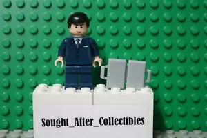 Lego Bruce Wayne Minifigure authentic from Batman Batcave 7783 NEW! - Picture 1 of 2