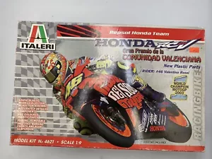 ITALERI HONDA RC 211V REPSOL VALENCIA 2003 VALENTINO ROSSI MODEL KIT 1:9 1/9 - Picture 1 of 10