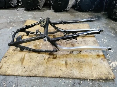 SUZUKI GSXR 600 GSXR 750 2001-2003 01-02 GSXR 1000 OEM SUBCHASIS TRASERO RECTO Foto 1 de 4