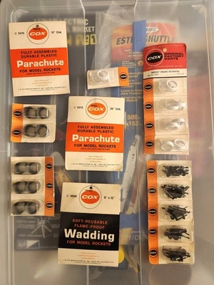 Peças originais de fábrica raras Cox Rocket - Imagem 1 de 4