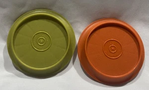 2 Tupperware Kaffeetassen-Becherdeckel / Untersetzer NUR 2 Stück ~ BRAUN AVOCADO SCHÖN! - Bild 1 von 2