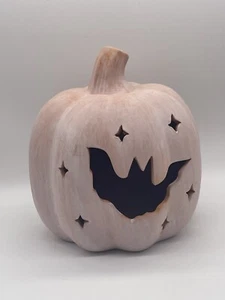 Zucca pipistrello in terracotta Halloween rosa bersaglio 6,5"H Hyde & EEK! Boutique IN MANO - Foto 1 di 19