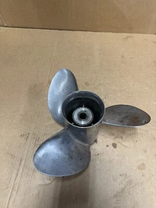Yamaha 14 7/8 X 21 ML pitch LH Stainless Steel Prop Propeller - Picture 1 of 8