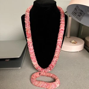 Crown Trifari Pink Lucite Necklace And Bracelet Set Please Read! - Picture 1 of 7