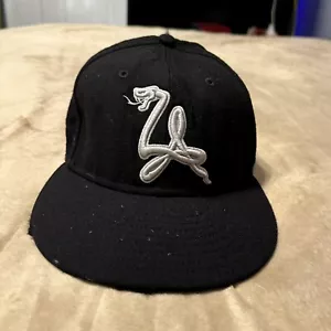 RARO Nike Kobe Bryant LA 100% Lana Snapback Negro Mamba Serpiente Negro y Blanco - Imagen 1 de 14
