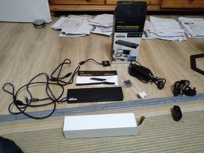 Targus universal USB 3.0 Docking station mit Zubehör - Bild 1 von 4