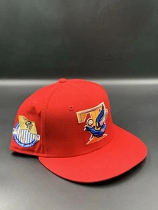 Toronto Blue Jays Yellow Bottom Toronto Flag New Era 59Fifty Fitted 7 1/2 W/Pin  - Picture 1 of 7