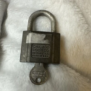 Vintage Chicago Lock Co. serratura e chiave vintage funzionante - Foto 1 di 7