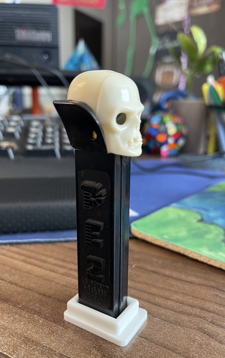 PEZ ペッツ　オールド　スカル　黒　USA Skull Pez Dispenser | eBay