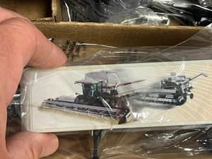 GLEANER 75th PETERBILT 377 Semi Tractor Trailer 1:64 ERTL NIB NICE! AGCO Allis - Picture 1 of 9
