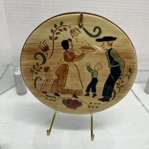 Pennsbury Pottery 6" Round Amish Scene Pie Making Wall Hanging Numbered 1055-34 - Picture 1 of 6