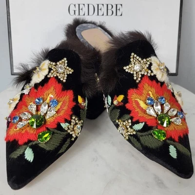 NUEVO CON ETIQUETAS~$695~GEDEBE~35/5~ZAPATILLAS PLANAS DE PIEL REAL ADORNADAS NEGRAS Foto 1 de 4