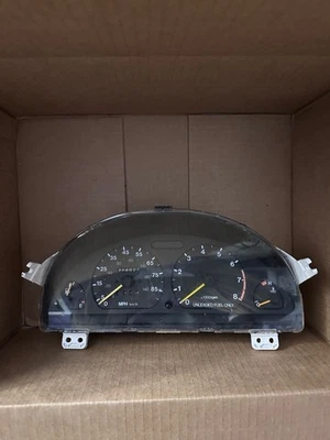 Cuadro de instrumentos Geo Metro 1996 con TAC Foto 1 de 2