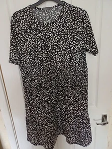 Bnwt Ladies Papaya Black&white Short-sleeved Dress Short Size 12 - Picture 1 of 4