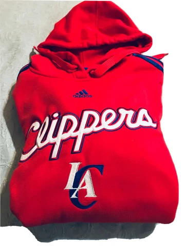 Woman’s adidas Los Angeles Clippers hooded Sweatshirt Size L- New w/o Tag Cover