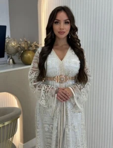 Moroccan Kaftan - White Elegance - Picture 1 of 3