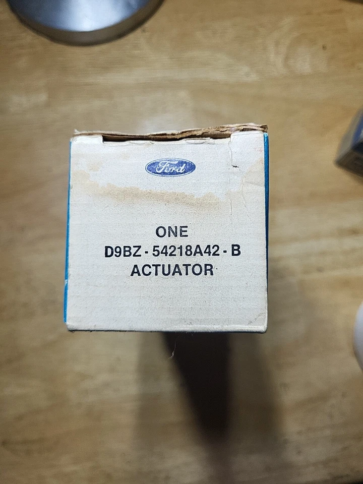 Ford Fairmont Fox 1979 nuevo de Lote Antiguo? PESTILLO ACTUADOR CERRADURA PUERTA ELÉCTRICA (LH) #D9BZ-36218A43-B Foto 1 de 3