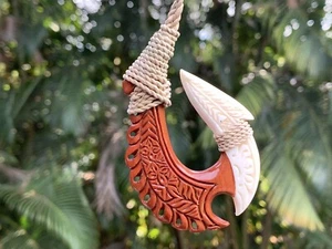 Polynesischer hawaiianischer Stamm Angelhaken Halskette. Doppelseitig geschnitzt. - Bild 1 von 6