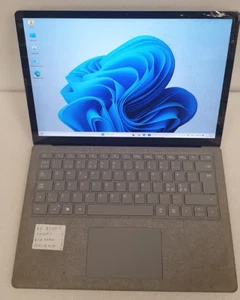 Microsoft Surface Laptop 2 1769 13,5" i5-8350U 8GB 250GB Glasschaden Touch OK - Afbeelding 1 van 6