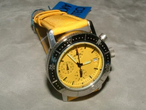 Akteo – Uhr Modell Chrono jun 05 c gelb. - Bild 1 von 1