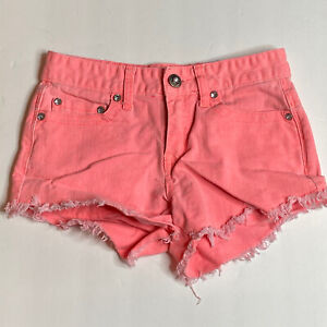DAYTRIP  Women's Pink Shorts Size 25 Style Capricorn