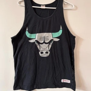 Mitchell & Ness Vintage Bulls Tank, Sleeveless Shirt, Size L - Picture 1 of 6