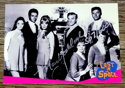 1997 Inkworks Lost in Space Mark Goddard Embossed Promo Autograph 507/600 Made - Image 1 of 4