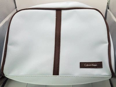 Bolsa de maquillaje marrón Calvin Klein Foto 1 de 4