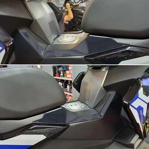 Adesivi in resina gel 3D Protezioni laterali pedana compatibile con BMW C400X - Foto 1 di 4