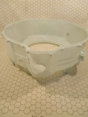 Bañera delantera General Electric WH13X31957 Foto 1 de 4