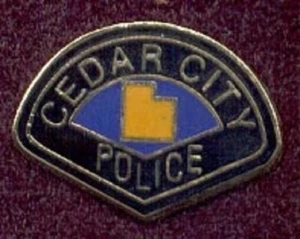 Alfiler de solapa en forma de parche para oficial de policía de Cedar City Utah Gateway to National Parks - Imagen 1 de 1