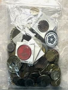 2 Pfund + große Tasche Mystery LOT - Vintage Token - RIESIGES SORTIMENT! - Bild 1 von 6