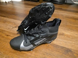 Size 9.5 Nike Alpha Menace Elite 4 Black & Silver Football Cleats FD7036-002 Men - Picture 1 of 10