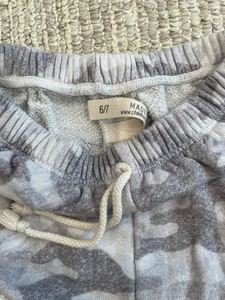 Childhoods Clothing 6/7 Boy Shorts White And Gray Camouflage - Picture 1 of 3