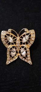 Beautiful Vintage MONET Gold Plated Butterfly Brooch With A Crystal Stones. - Picture 1 of 5