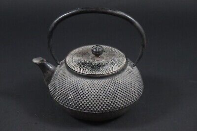 Japanische Teekanne Gußeisen Signiert Japan  (EW038) • 12.50€