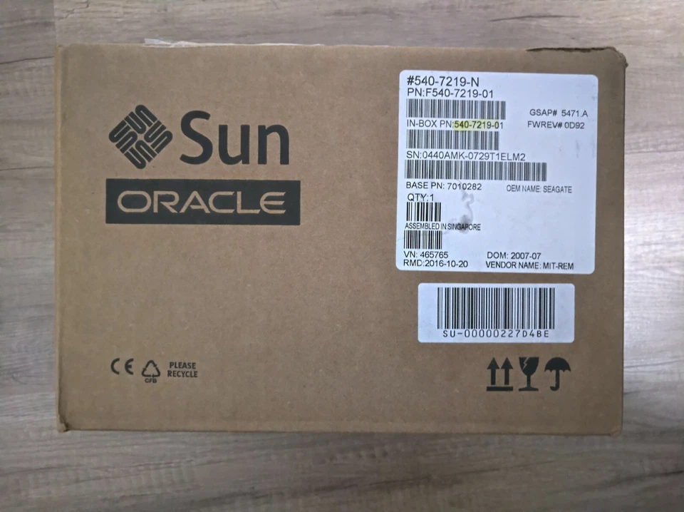 540-7219 XTA-SS1NG-300G15K 300GB 15K RPM SAS Disk 3,5" Sun / Oracle - Bild 1 von 1