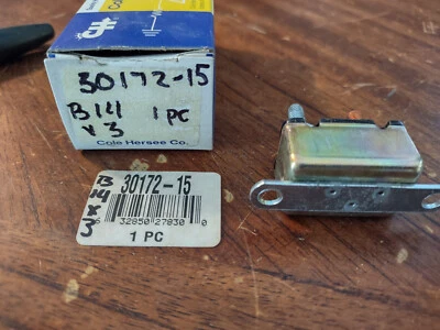 Disyuntor Cole Hersee 30172-15-BX 15 Amp 24V Foto 1 de 4