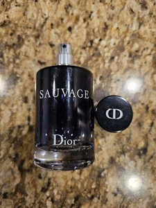Christian Dior Sauvage Eau De Toilette 60 ml/2 FL. OZ. Bottiglia spray vuota senza scatola - Foto 1 di 8
