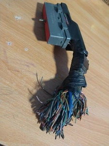 2005 Mazda MPV ECU Wiring Connector AJD718881E - Picture 1 of 5